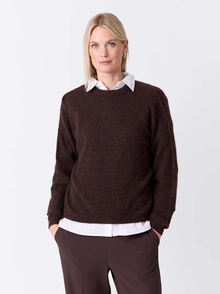 Marcella genser 7516735_AIN-VAVITE-W26-Modell-Front_chn=match_408_Marcella genser AIN.jpg_Front||Front
