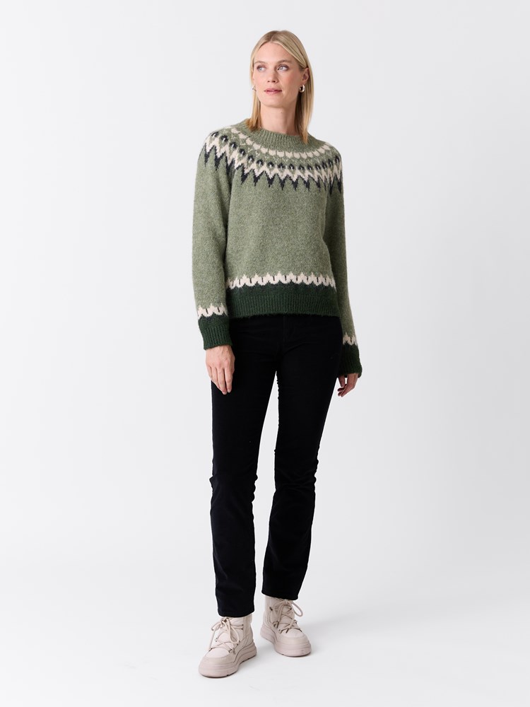 Novah genser 7516837_GUC-VAVITE-W26-Modell-Front_chn=match_7706_Novah genser GUC.jpg_Front||Front
