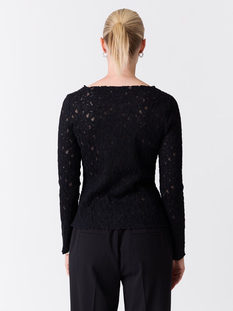 Stella topp 7516861_ID2-VAVITE-W26-Modell-Front_chn=match_2768_Stella topp ID2.jpg_Front||Front