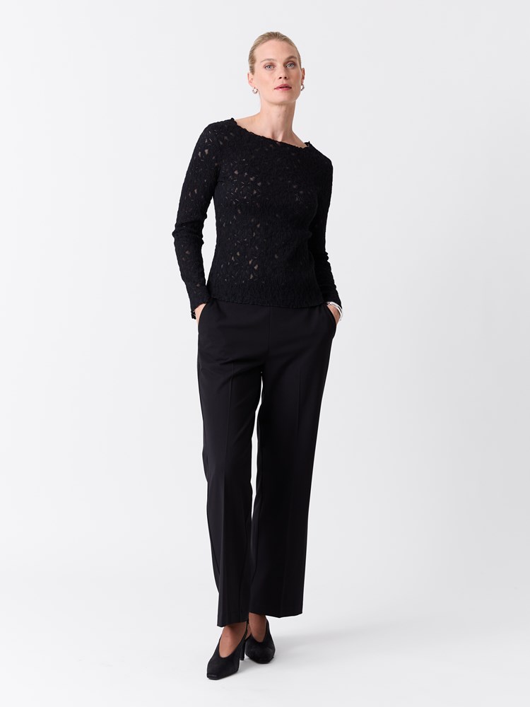 Stella topp 7516861_ID2-VAVITE-W26-Modell-Front_chn=match_4185_Stella topp ID2.jpg_Front||Front