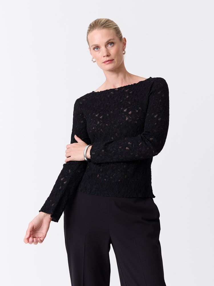 Stella topp 7516861_ID2-VAVITE-W26-Modell-Front_chn=match_7968_Stella topp ID2.jpg_Front||Front