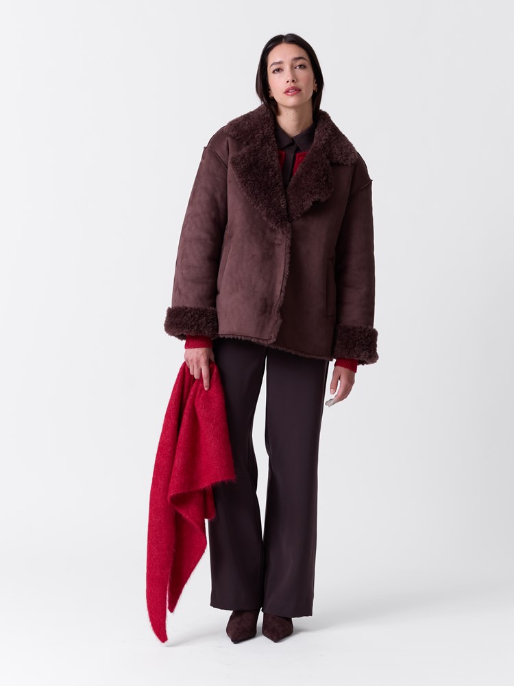 Hanna jakke 7516881_AIJ-MARIEPHILIPPE-A26-Modell-Front_chn=match_852_Hanna jakke AIJ.jpg_Front