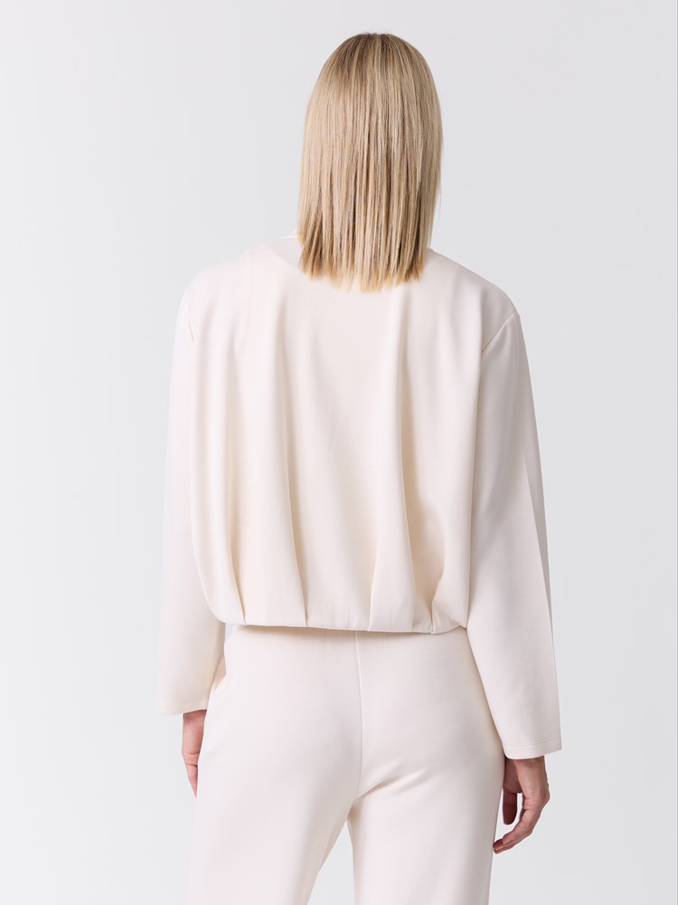 Laurel jakke 7516888_T96-VAVITE-W26-Modell-Front_chn=match_1684_Laurel jakke T96.jpg_Front||Front