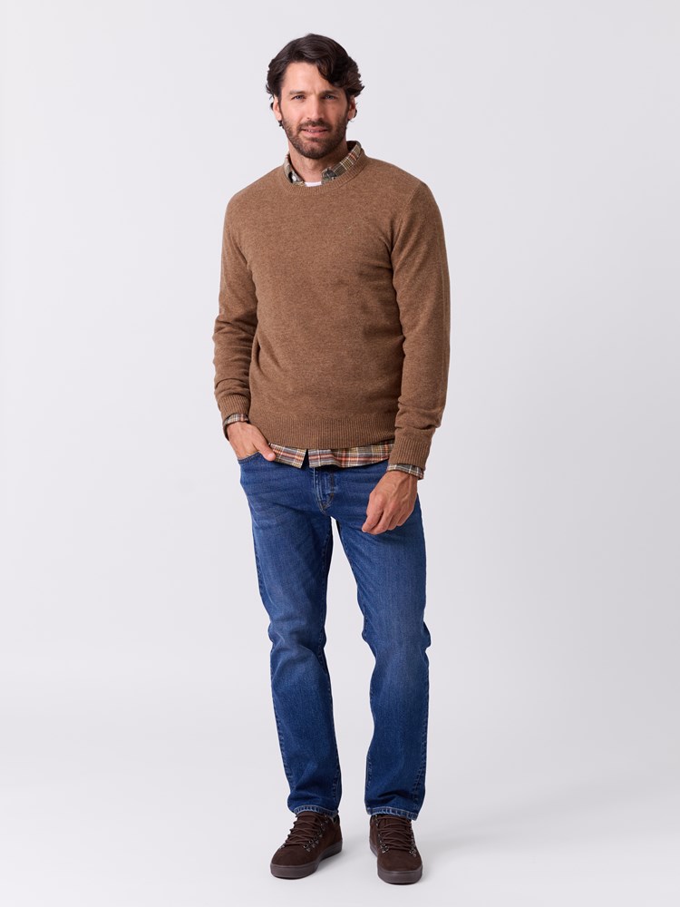 Canmore genser 7516913_AGI-REDFORD-W26-Modell-Front_chn=match_2920_Canmore genser AGI.jpg_Front