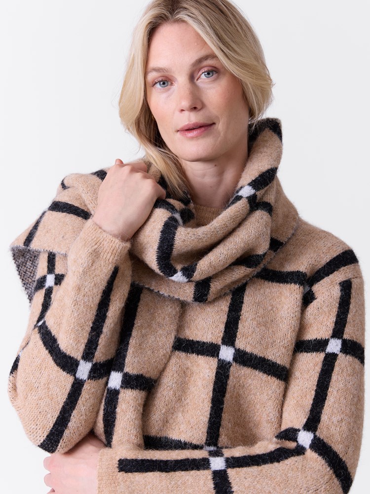 Florence jaquard skjerf 7516919_AHK-VAVITE-A26-Modell-Front_chn=match_2405_Florence jaquard skjerf AHK.jpg_Front||Front