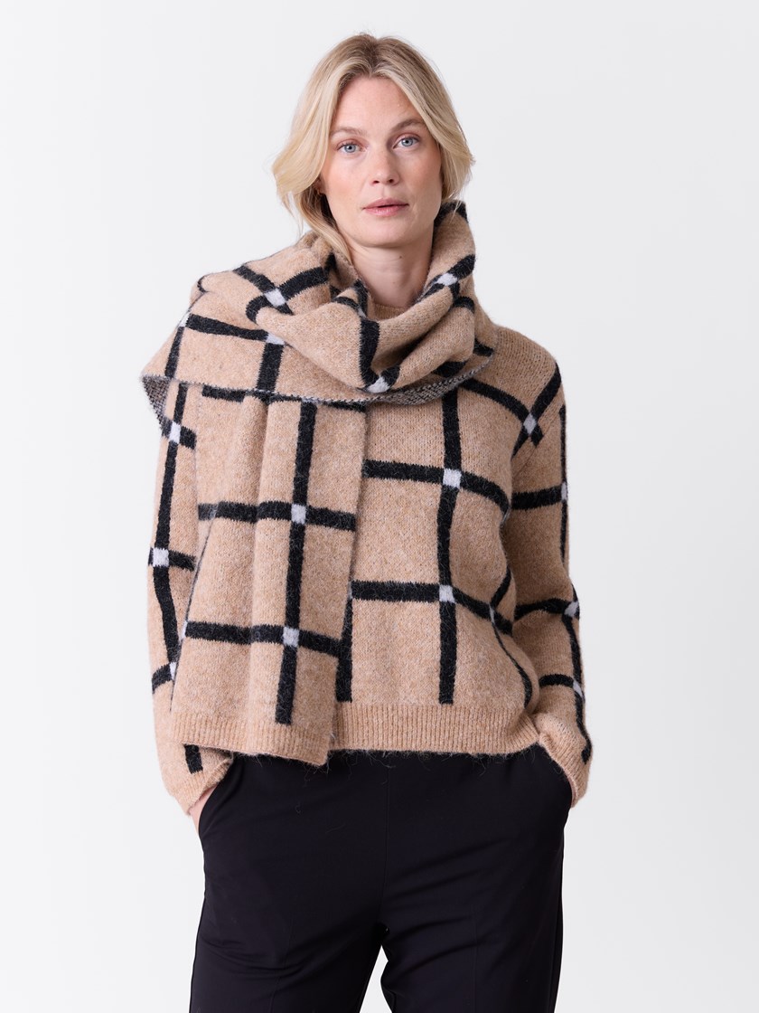 7516919 AHK 7516919_AHK-VAVITE-A26-Modell-Front_chn=match_9014_Florence jaquard skjerf AHK.jpg_Front||Front