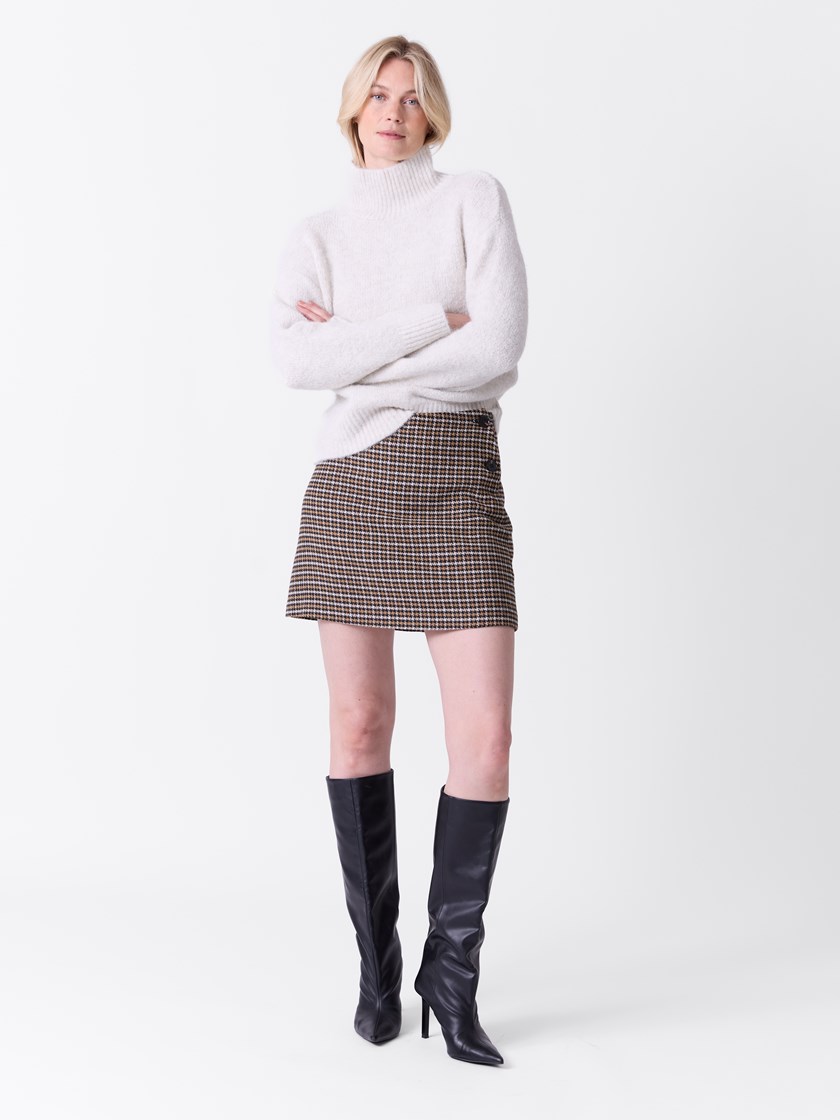7516926 AHK 7516926_AHK-VAVITE-A26-Modell-Front_chn=match_9781_Maia skjørt AHK.jpg_Front||Front