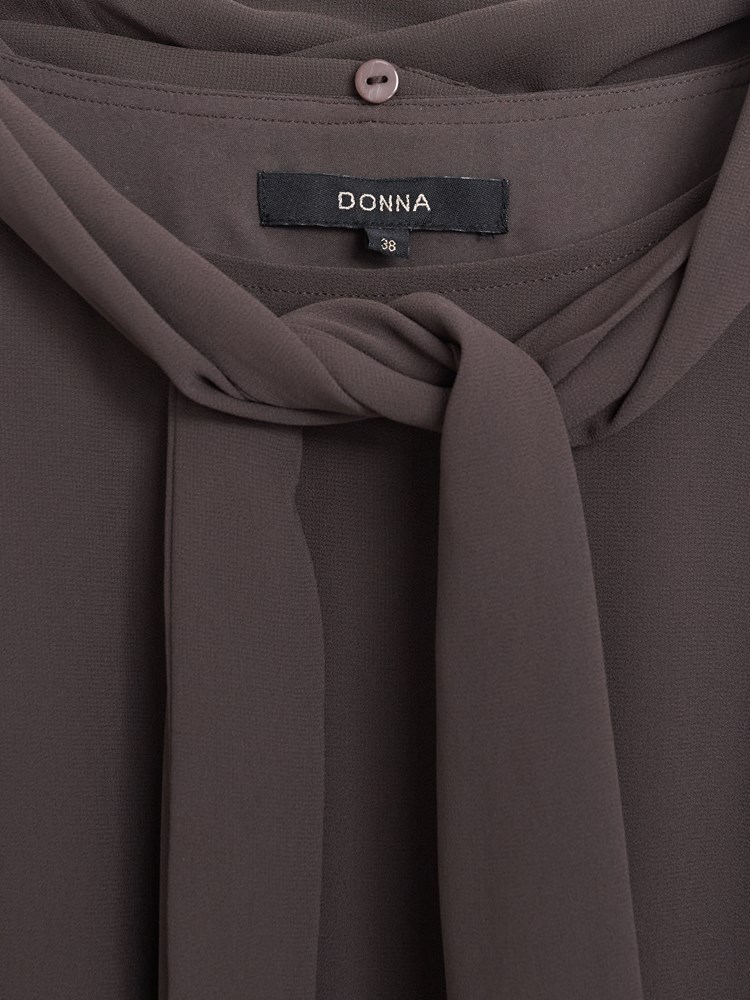 Alice kjole 7516939_AIJ-DONNA-A26-Front_5324_Alice kjole AIJ.jpg_Front||Front