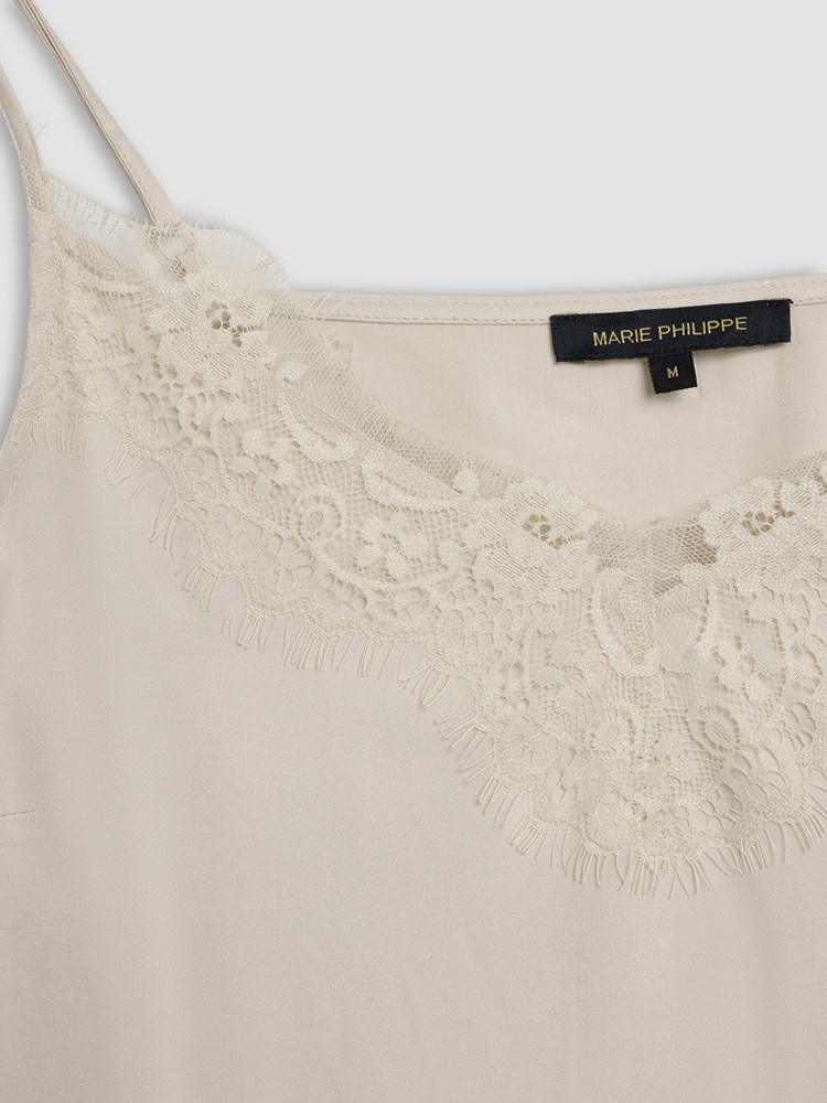 Mila lounge topp 7516968_T96-MARIEPHILIPPE-W26-Front_340.jpg_Front||Front