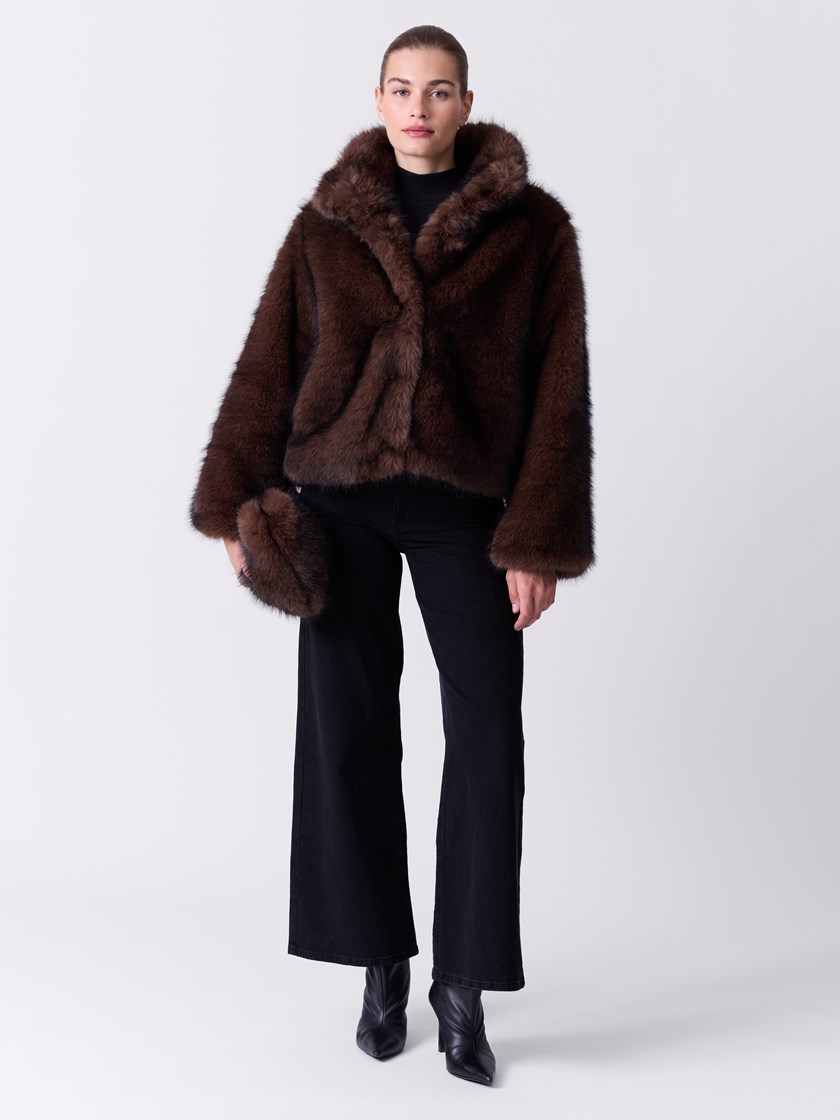 7516999 AIJ 7516999_AIJ-DONNA-A26-Modell-Front_chn=match_5451_Isolde veske AIJ.jpg_Front||Front