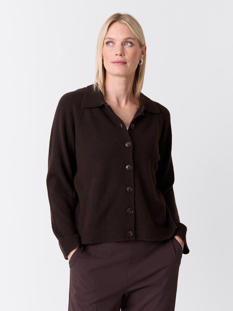 Hailee cardigan 7517021_AIN-VAVITE-W26-Modell-Front_chn=match_5435.jpg_Front||Front