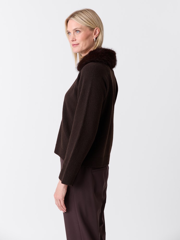 Hailee cardigan 7517021_AIN-VAVITE-W26-Modell-Front_chn=match_7185.jpg_Front||Front