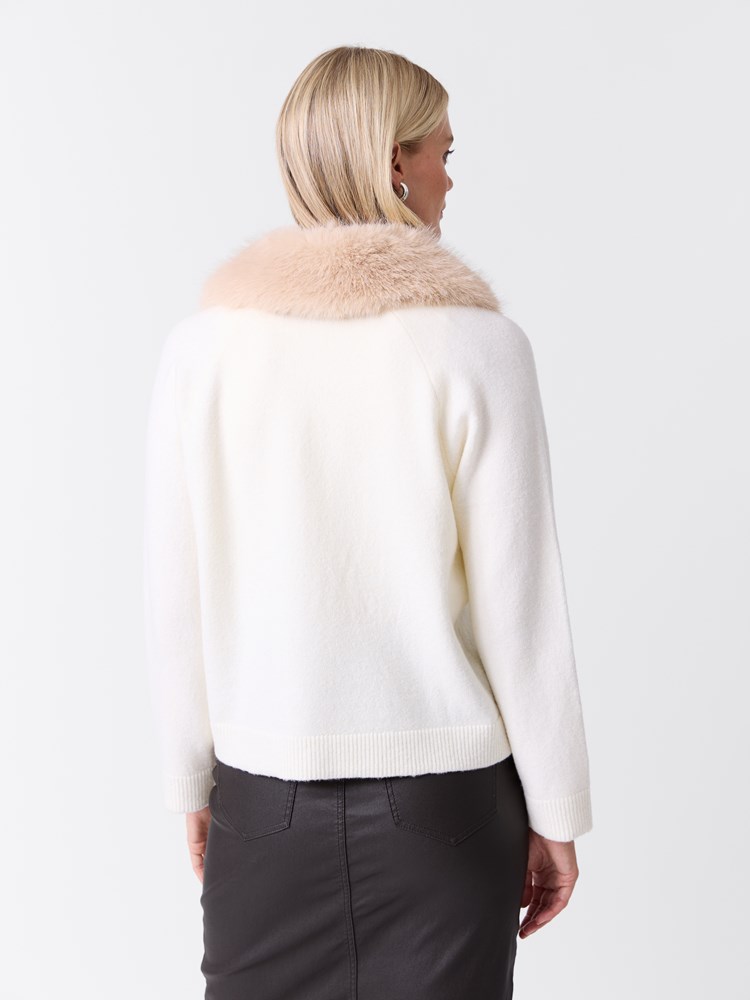 Hailee cardigan 7517021_O79-VAVITE-W26-Modell-Front_chn=match_9767.jpg_Front||Front