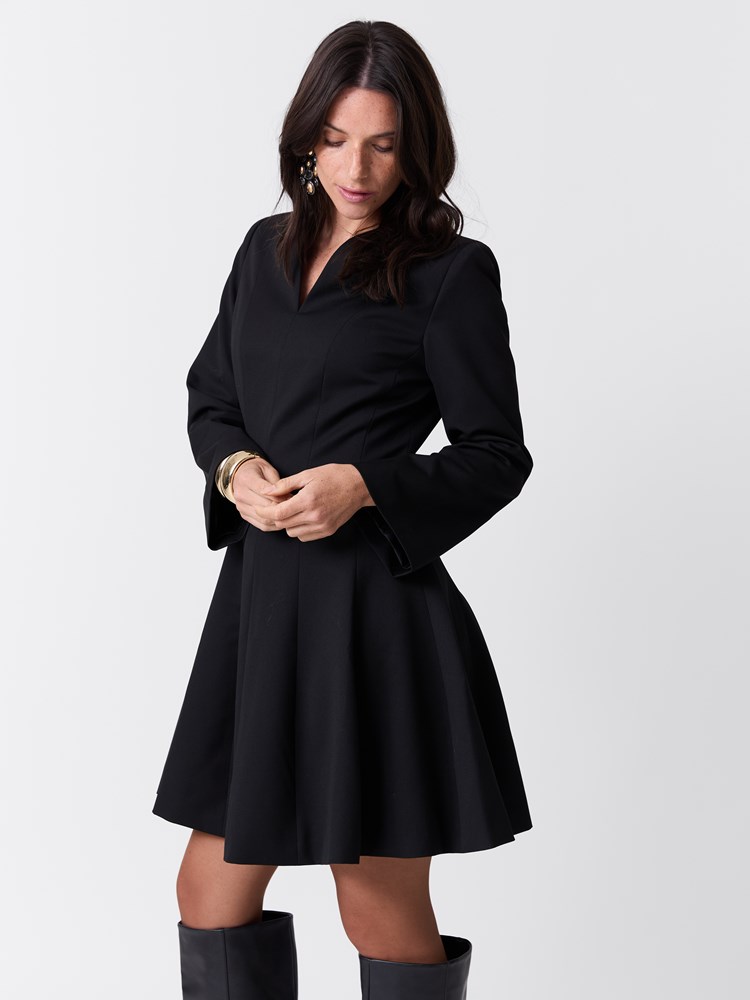 Corine kjole 7517023_ID2-MARIEPHILIPPE-W26-Modell-Front_chn=match_2740_Corine kjole ID2.jpg_Front||Front