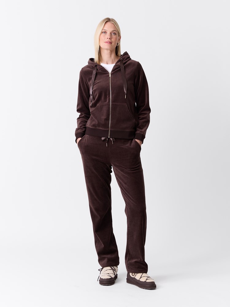 Alda hettejakke 7517078_AIN-VAVITE-W26-Modell-Front_chn=match_2030_Alda hettejakke AIN.jpg_Front||Front