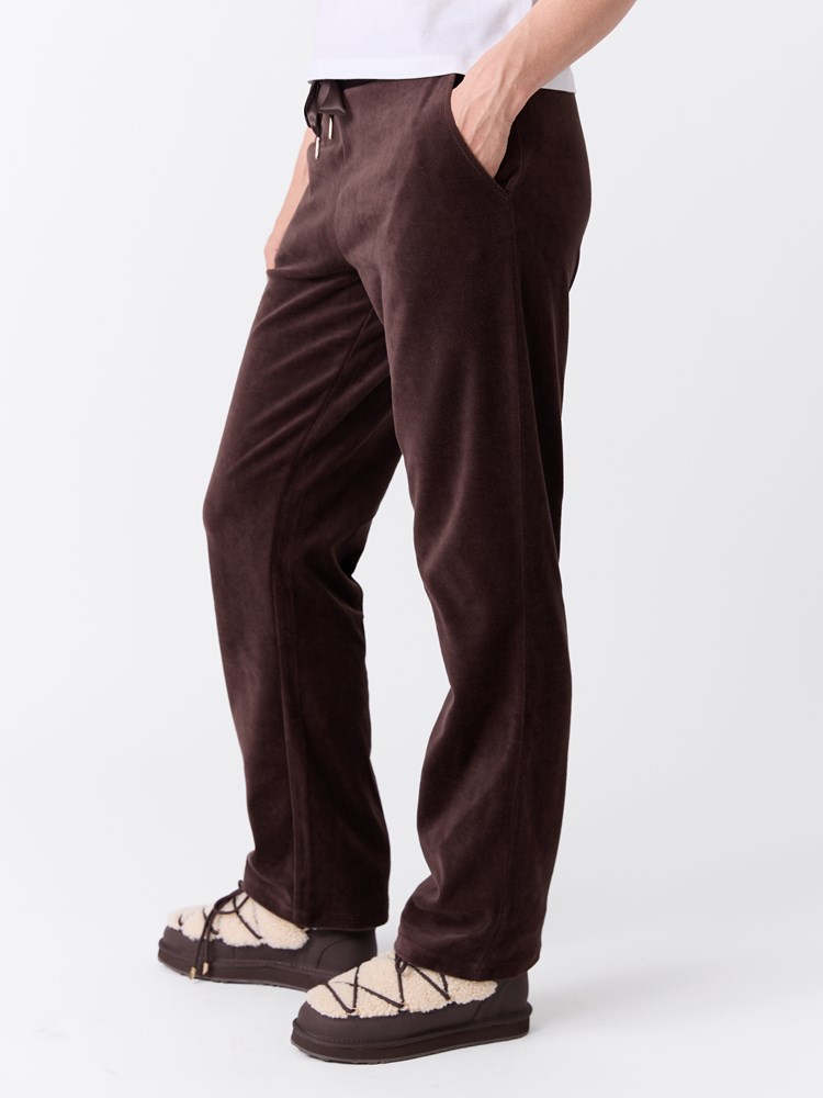 Alda bukse 7517079_AIN-VAVITE-W26-Modell-Front_chn=match_2135_Alda bukse AIN.jpg_Front||Front