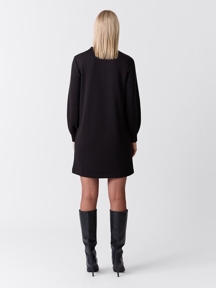 Laurel kjole 7517080_ID2-VAVITE-W26-Modell-Front_chn=match_6233_Laurel kjole ID2.jpg_Front||Front