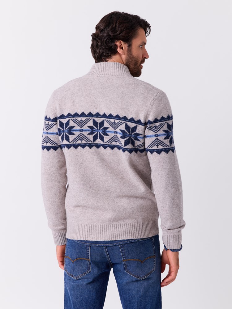Neil cardigan 7517092_U00-REDFORD-W26-Modell-Front_chn=match_9150_Neil cardigan U00.jpg_Front