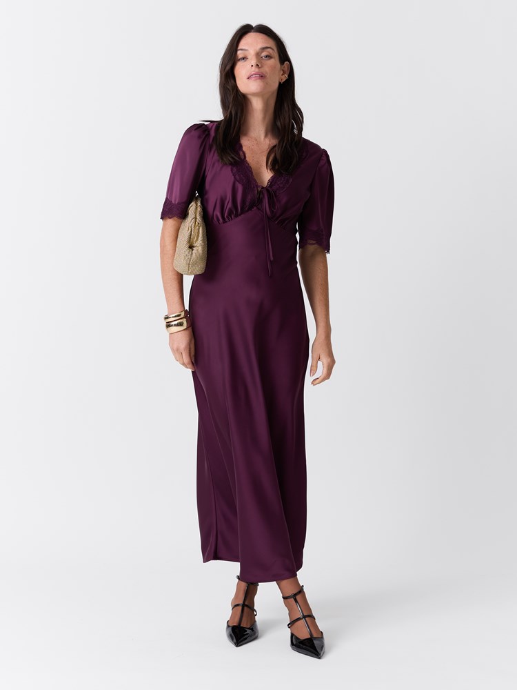 Louise kjole 7517143_MWD-MARIEPHILIPPE-W26-Modell-Front_chn=match_9001_Louise kjole MWD.jpg_Front||Front
