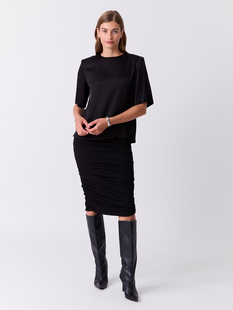Satin topp 7517153_ID2-DONNA-W26-Modell-Front_chn=match_4595.jpg_Front||Front