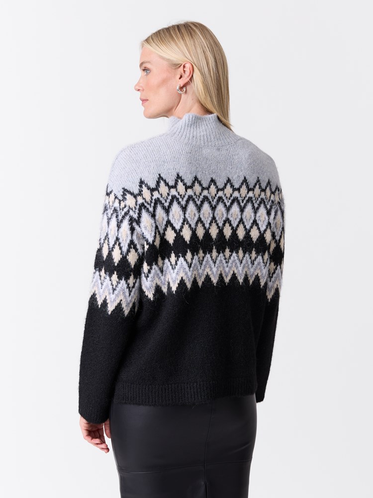 Sarah genser 7517158_ID2-VAVITE-W26-Modell-Front_chn=match_6987_Sarah genser ID2.jpg_Front||Front