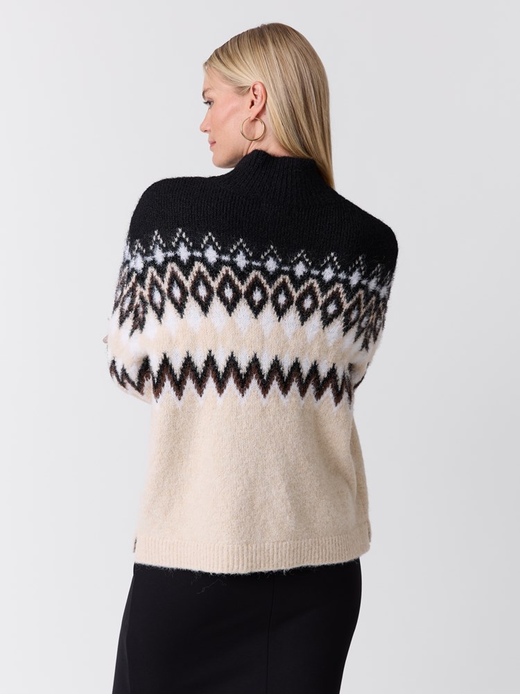 Sarah genser 7517158_T96-VAVITE-W26-Modell-Front_chn=match_108_Sarah genser T96.jpg_Front||Front