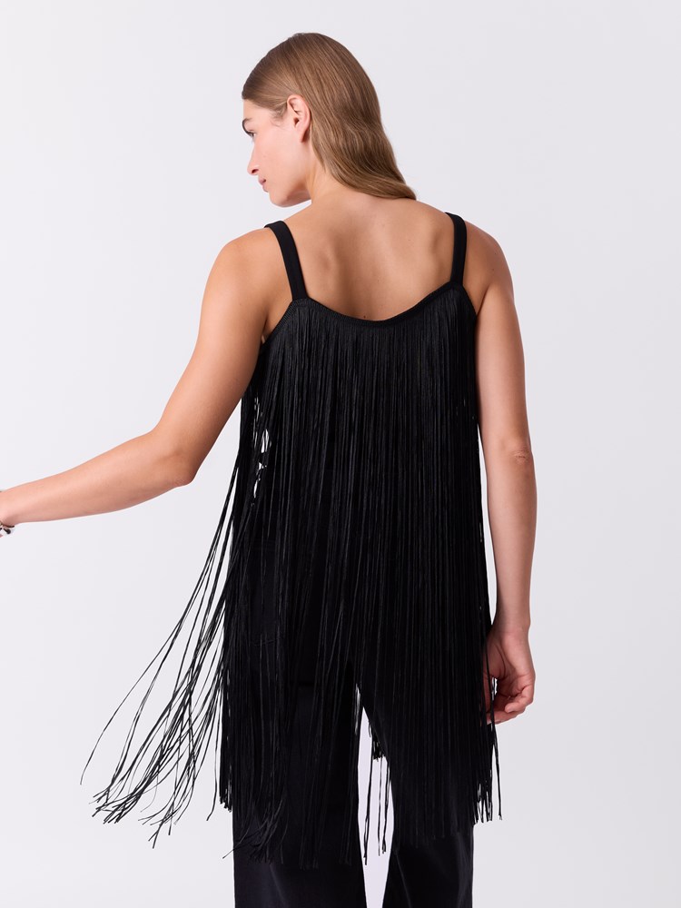Loop top 7517169_ID2-DONNA-W26-Modell-Front_chn=match_3382_Loop top ID2.jpg_Front||Front