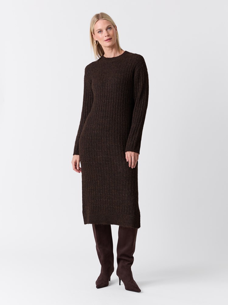 Lana kjole 7517220_AIN-VAVITE-W26-Modell-Front_chn=match_2275_Lana kjole AIN.jpg_Front||Front