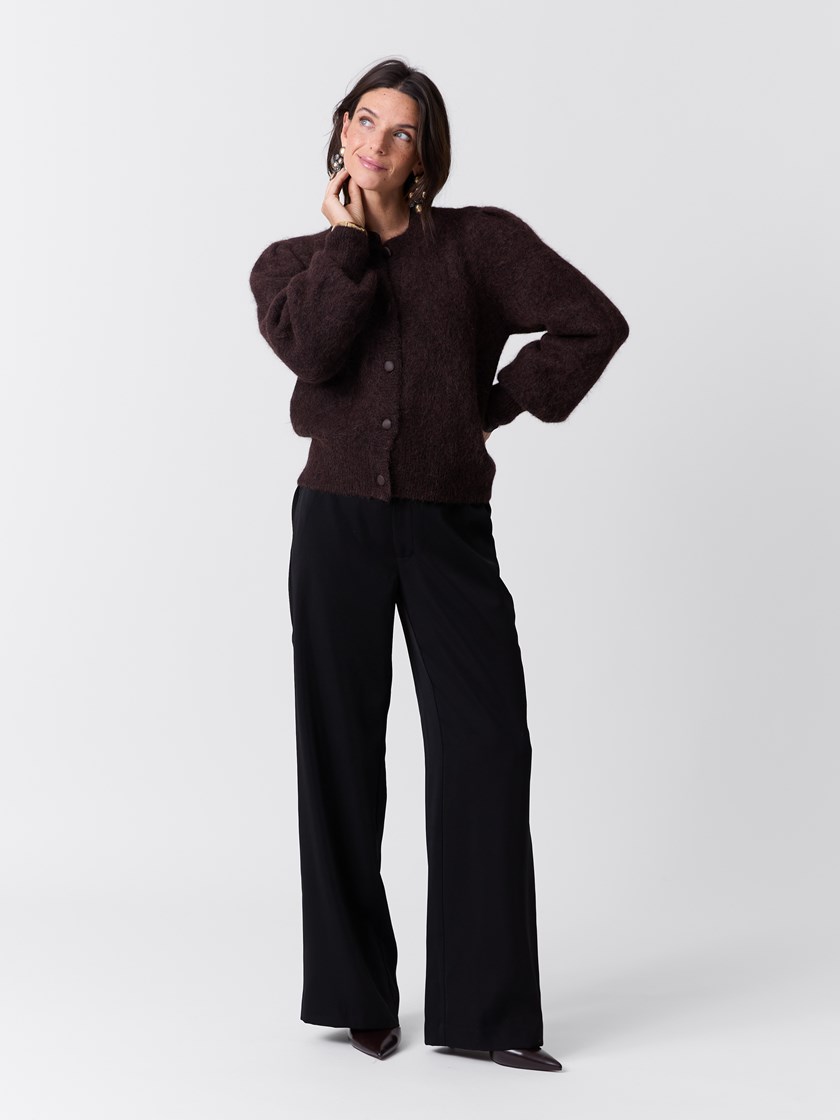 7517221 AIJ 7517221_AIJ-MARIEPHILIPPE-W26-Modell-Front_chn=match_1426_Lily cardigan AIJ.jpg_Front||Front