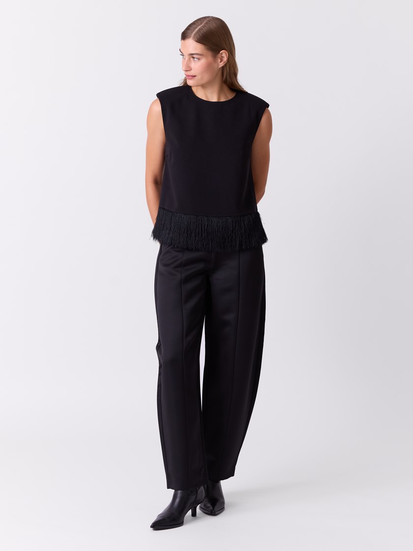 7517259 ID2 7517259_ID2-DONNA-W26-Modell-Front_chn=match_1303_Frynse top ID2.jpg_Front||Front