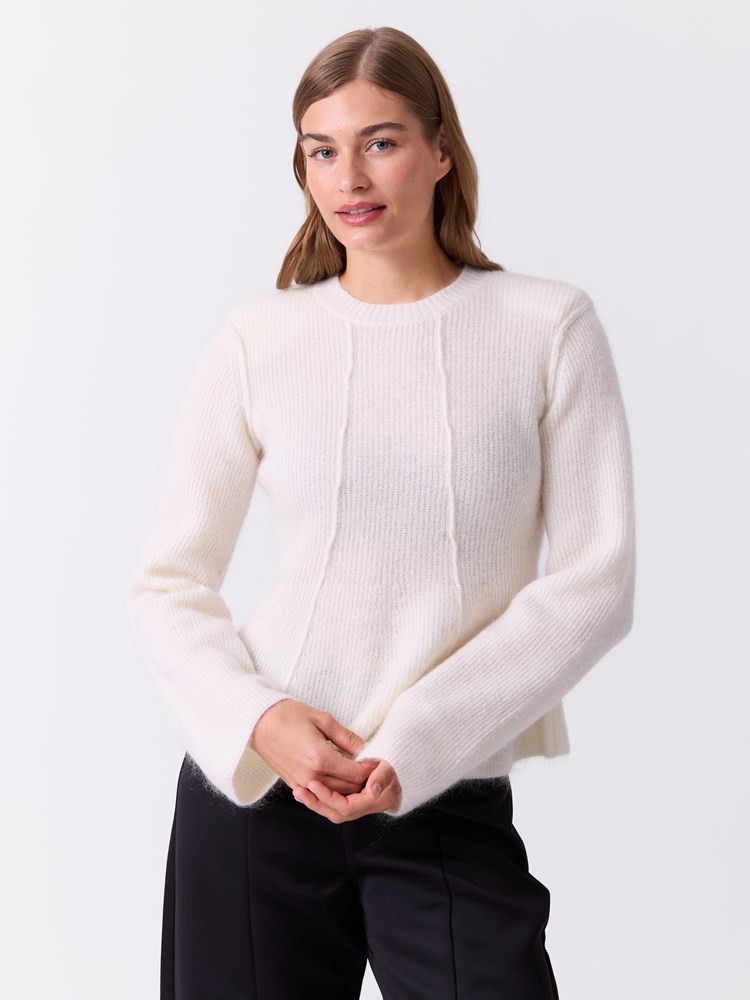 Lykke peplum genser 7517661_O79-DONNA-W26-Modell-Front_chn=match_6627.jpg_Front