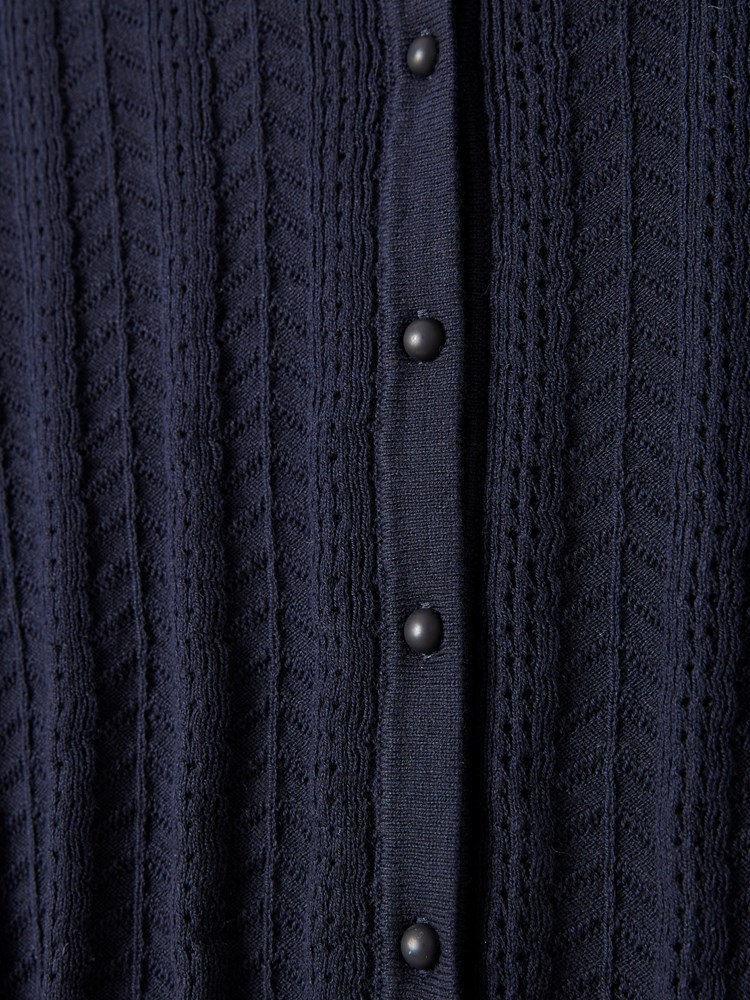 Camille cardigan _77A5719_Camille cardigan EM6 7508113.jpg_