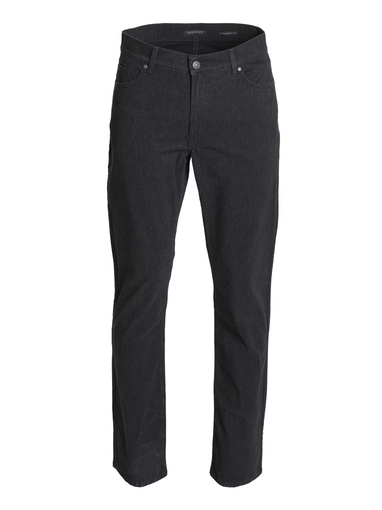 Joey Stretch A010018_709_JOEY STRETCH.jpg_