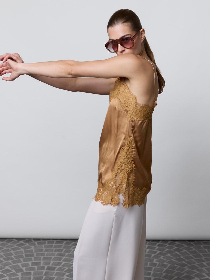 7516189 ACB anais 3.jpg_
