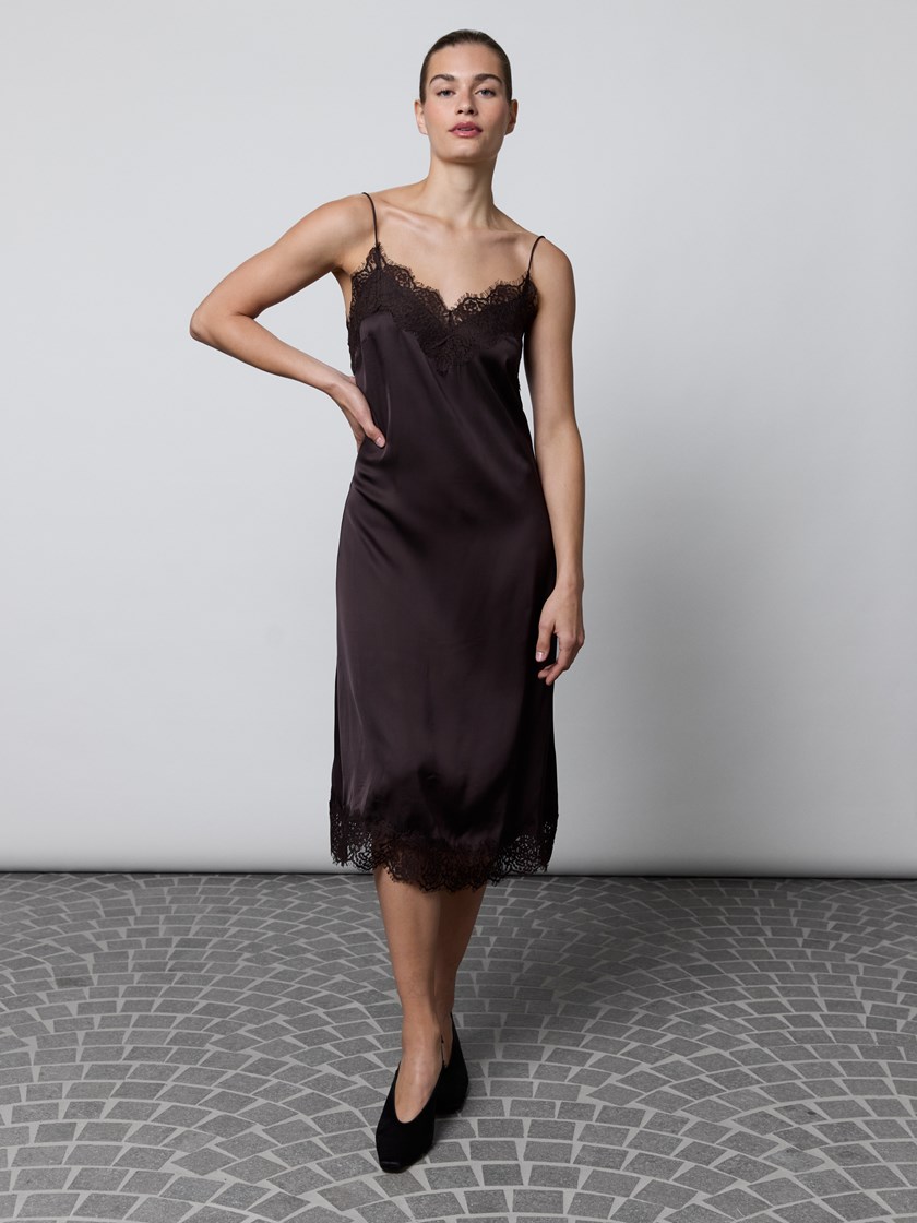 7516188 AIJ anais kjole 7.jpg_