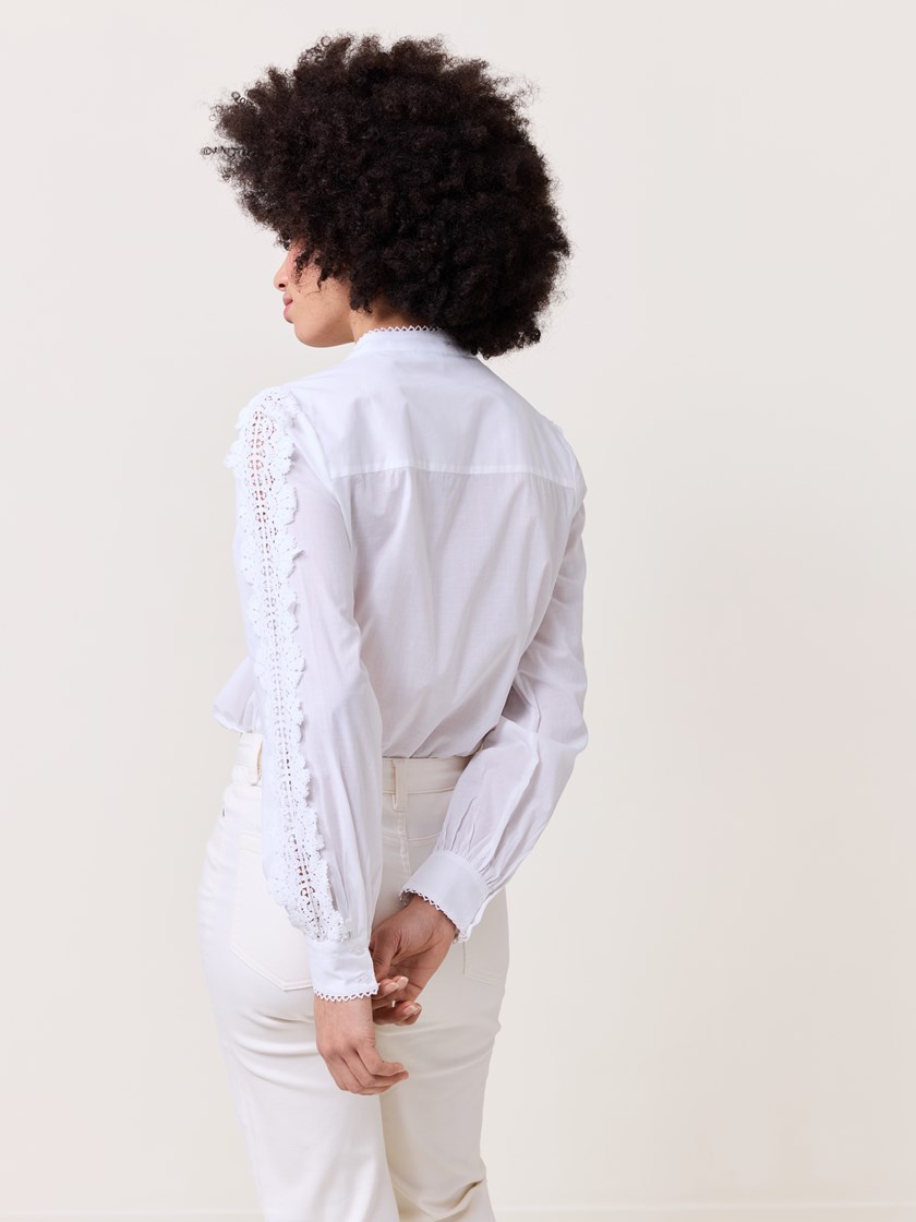 7510505 O68 Belgravia hvit 31_Belgravia bluse O68 7510505.jpg_