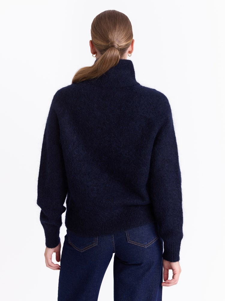 Carmela cardigan carmela_cardigan 21_EM6_Carmela cardigan EM6_Carmela cardigan EM6 7512344.jpg_