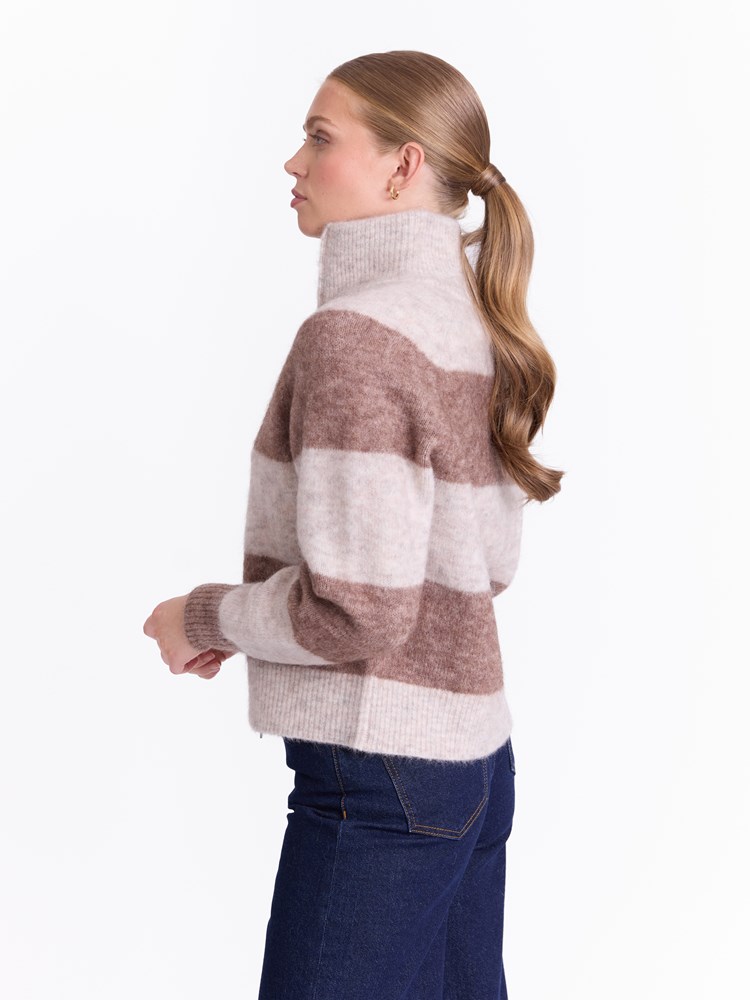 Carmela cardigan carmelagardiganstripete_ny 8_AO9_Carmela cardigan AO9_Carmela cardigan AO9 7512344.jpg_