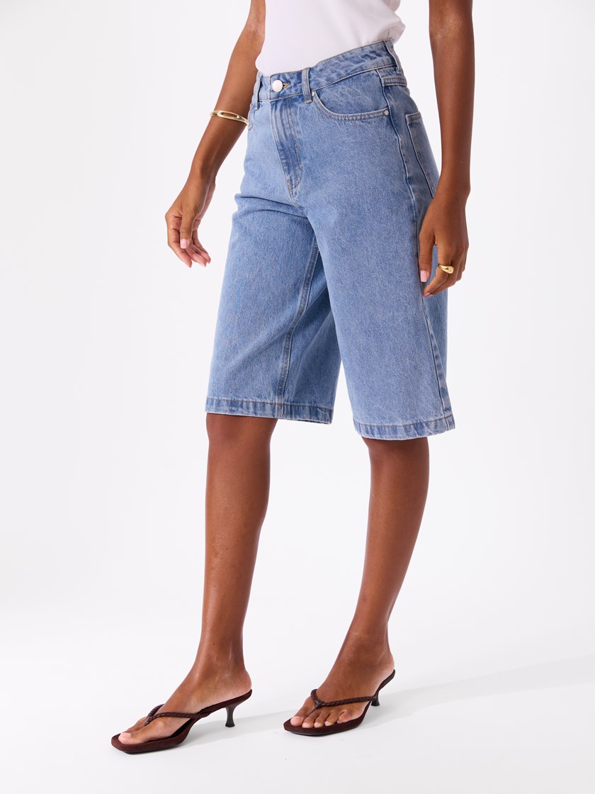 7515661 DAC Estelle bermuda shorts 10_Estelle bermuda shorts DAC.jpg_