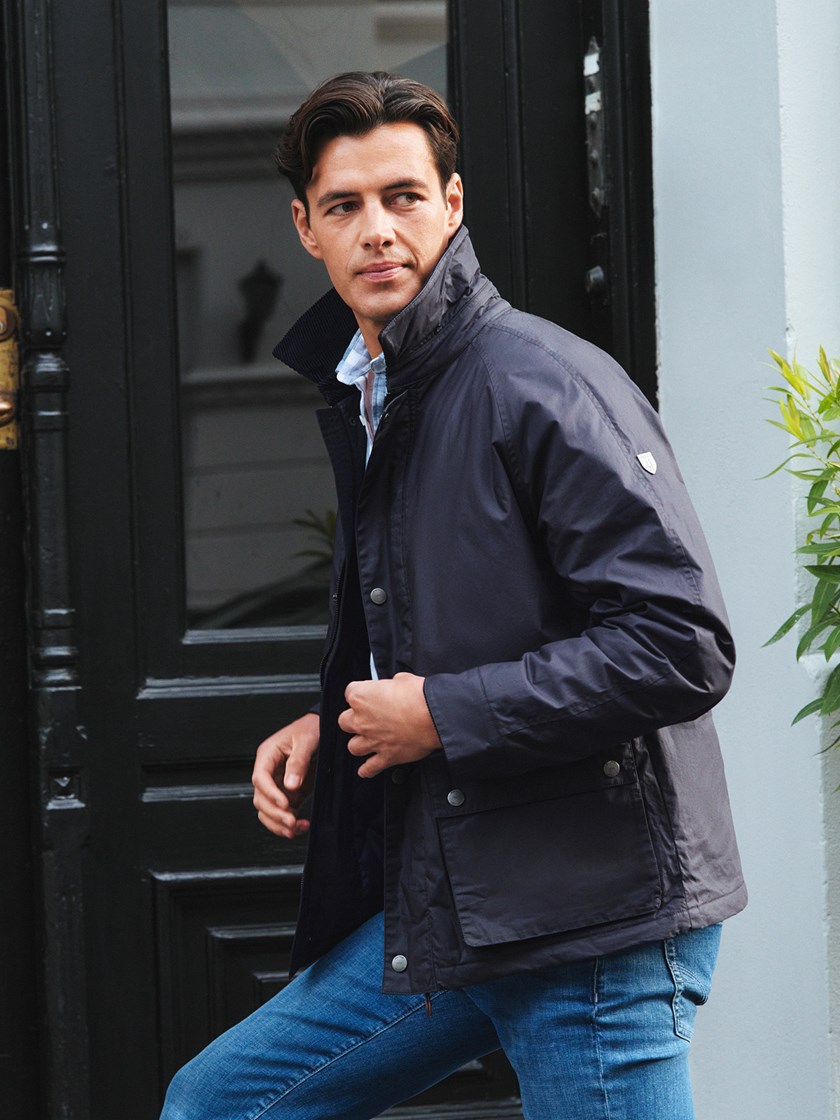 7512213 EM6 JP-Oslo-Q1_9307_EM6_Aston jakke EM6.jpg_