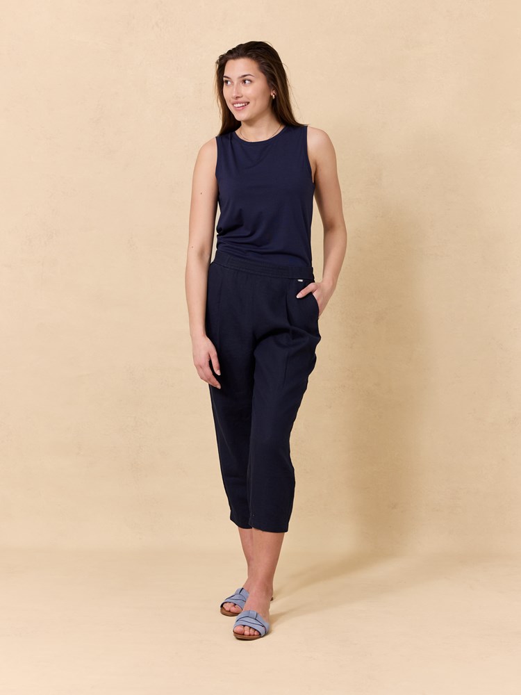 Lucy linbukse JP_ecom_ella_rest_Q2 27_Lucy linbukse EM6 7511720.jpg_