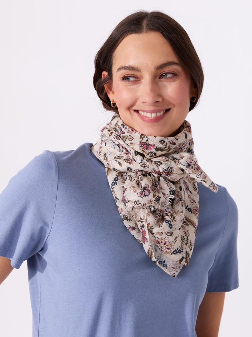 7515085 AEY kelseyskjerfbeige 4_AEY_Kelsey skjerf AEY_Kelsey skjerf AEY 7515085.jpg_