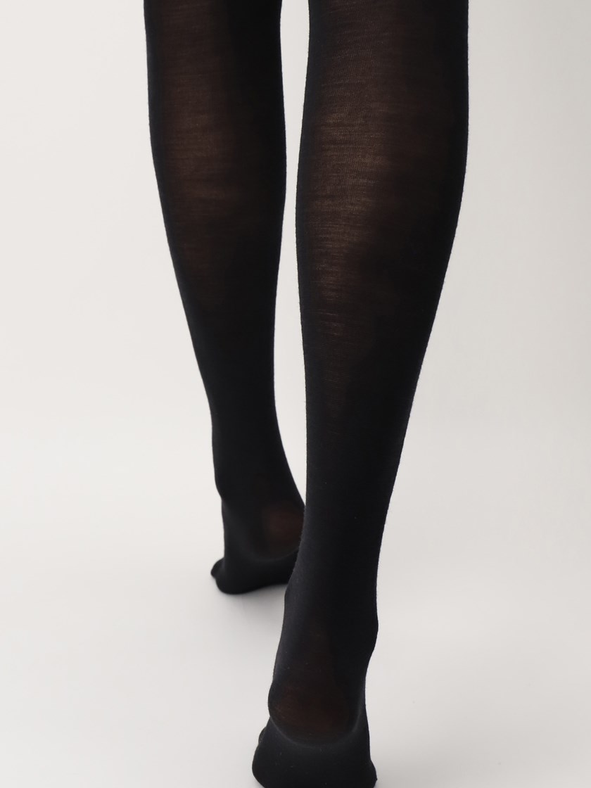 7247312 800 Nives Fine Wool Black3.jpg_