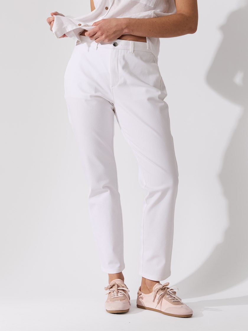 7514828 O68 paris chinos bright white 5_Paris chinos O68.jpg_