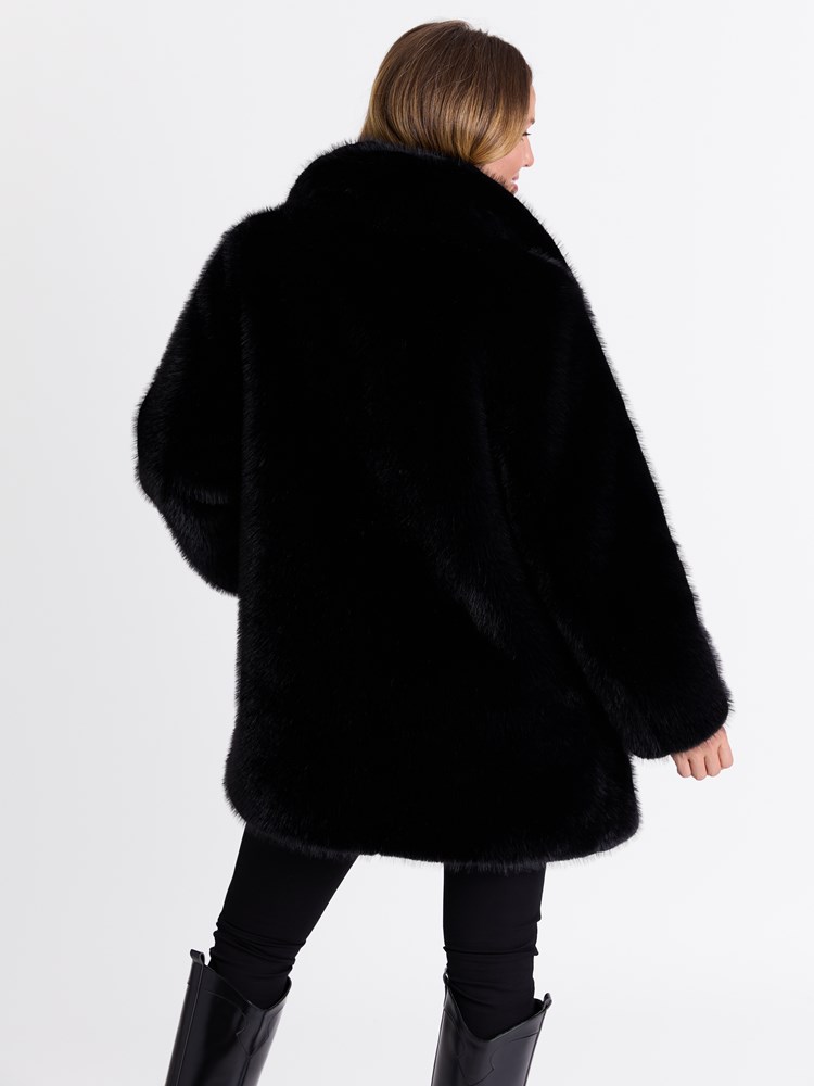 Petra fuskepels Petra fuskepels 16_ID2_Petra fuskepels ID2_Petra fuskepels ID2 7513355.jpg_