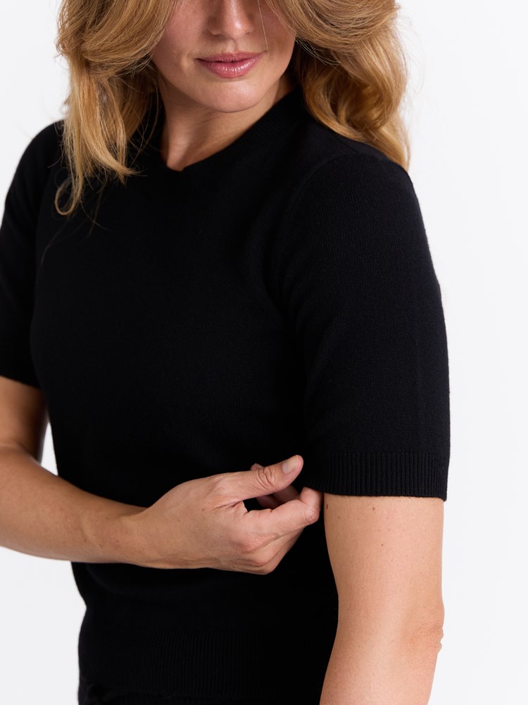 Vita merinotopp Vita t skjorte 12_Vita merinotopp ID2_Vita merinotopp ID2 7513908.jpg_