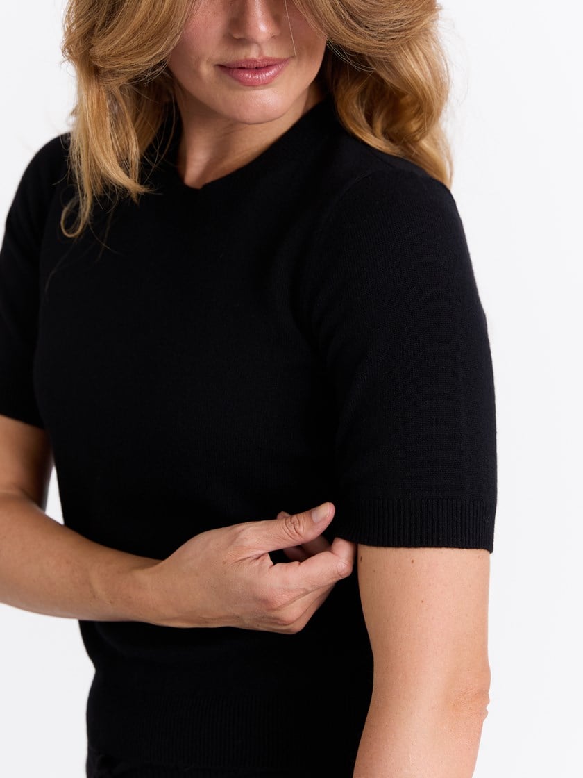 7513908 ID2 Vita t skjorte 12_Vita merinotopp ID2_Vita merinotopp ID2 7513908.jpg_