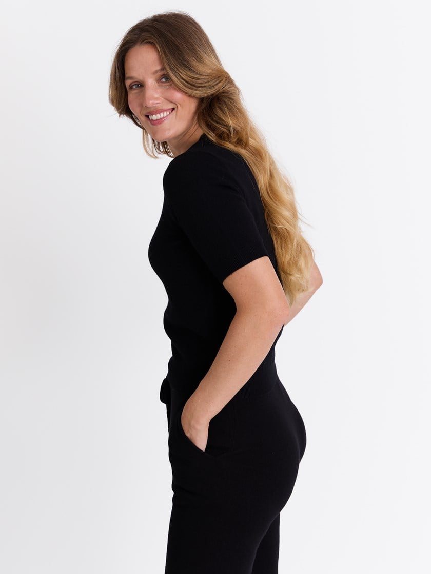 7513908 ID2 Vita t skjorte 7_ID2_Vita merinotopp ID2_Vita merinotopp ID2 7513908.jpg_