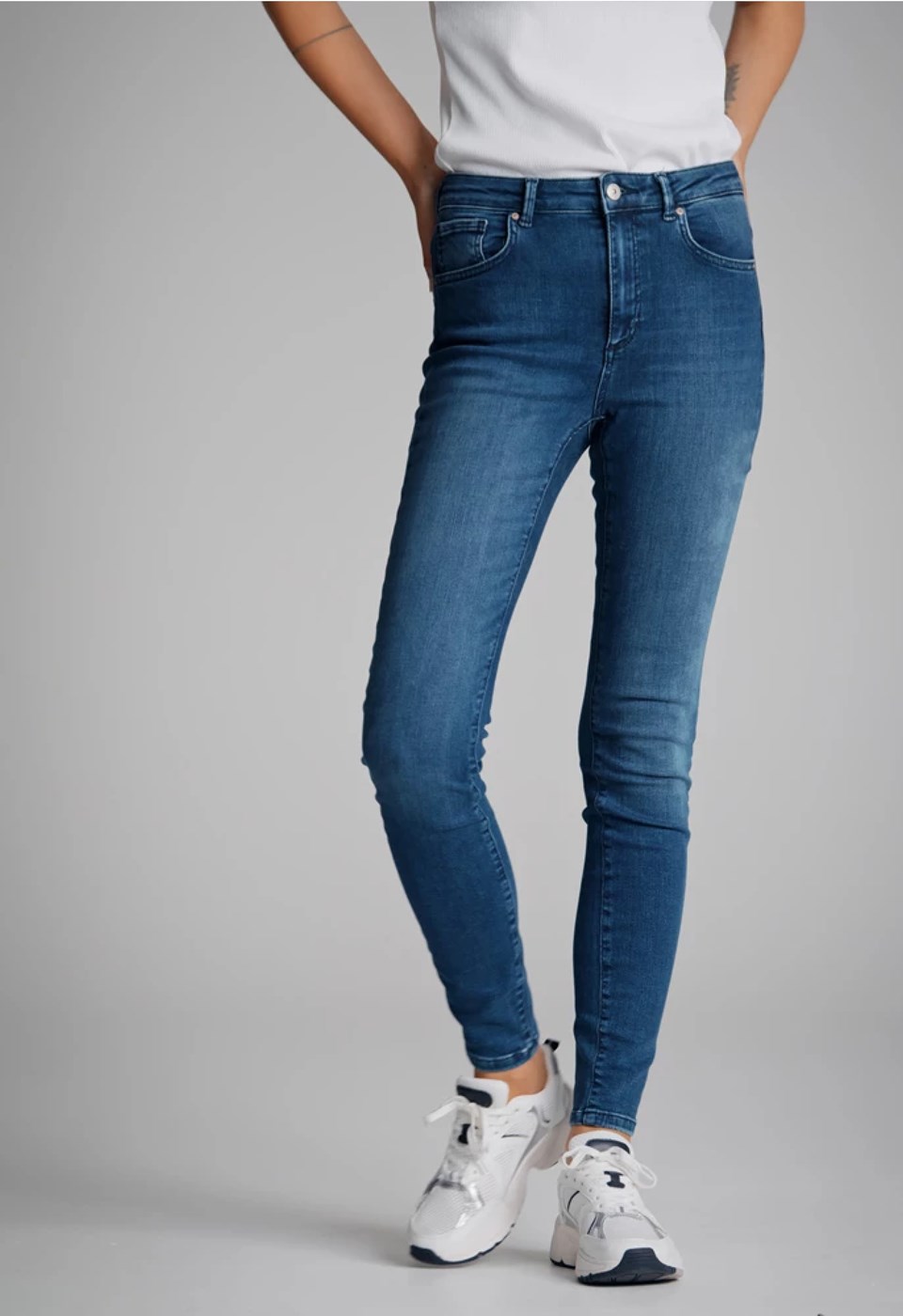 Sophia Regular Jeans til dame